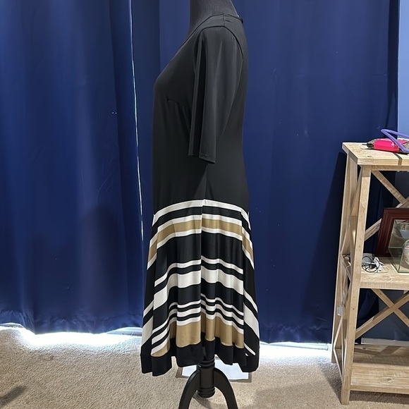 Avenue asymmetrical dress size 14 - Picture 2 of 4